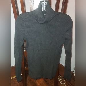 Women's George Ribbed Turtleneck Sweater, like new mint condition. Size Large